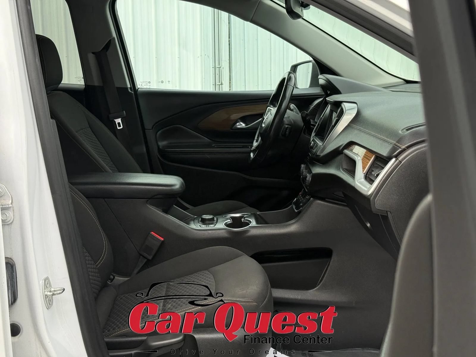 Used 2018 GMC Terrain SLE w/ Driver Convenience Package FWD image 17
