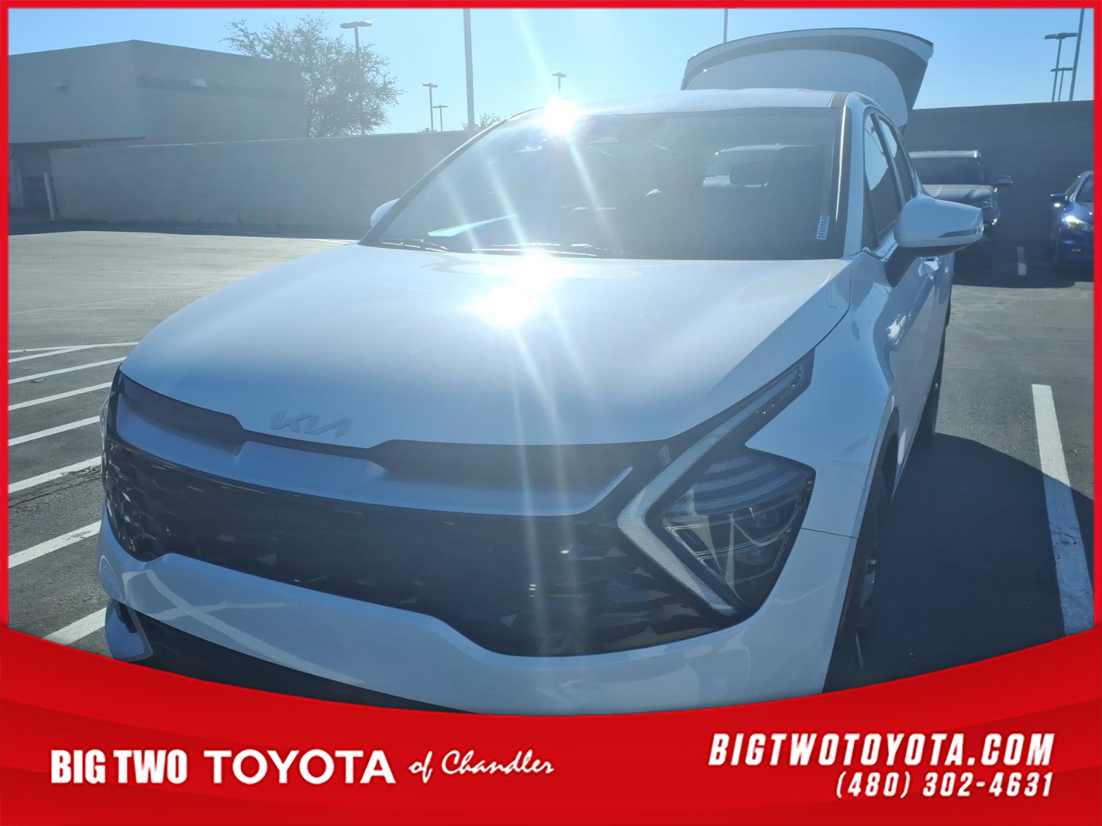 Used 2025 Kia Sportage EX image 1