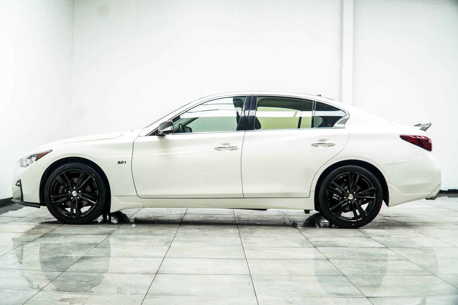 Used 2019 INFINITI Q50 Signature Edition AWD/4WD image 10