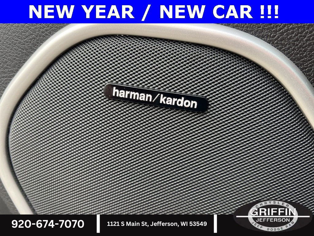 Used 2020 Jeep Grand Cherokee Summit image 32