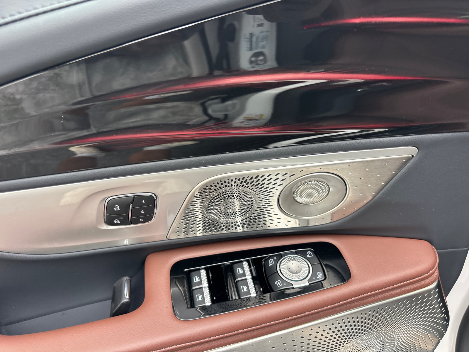 New 2026 Lincoln Nautilus Reserve AWD/4WD image 12