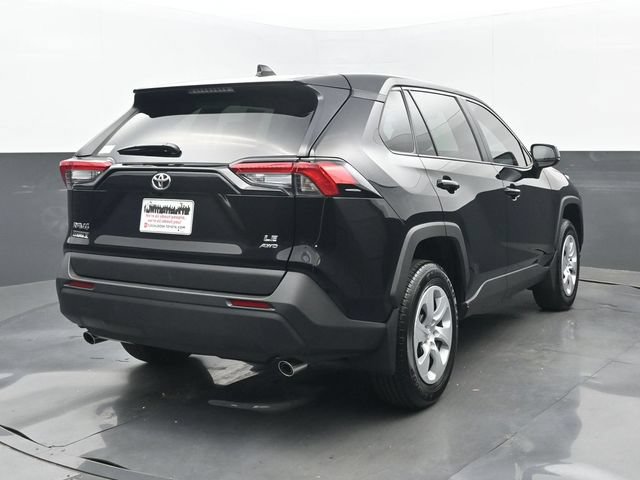 Used 2025 Toyota RAV4 LE AWD/4WD image 20