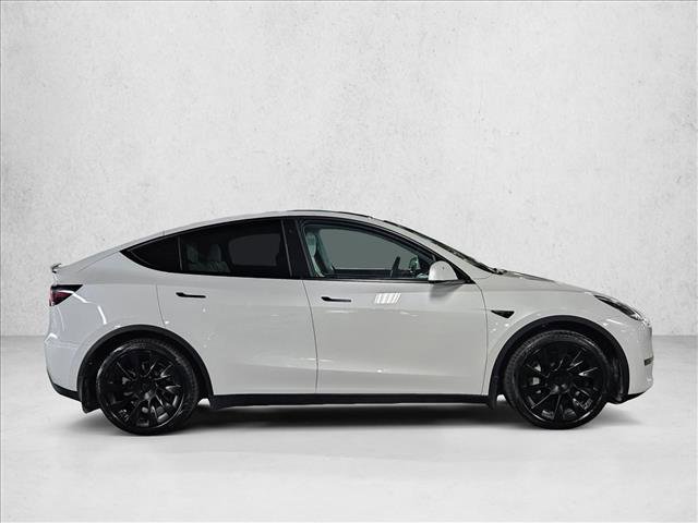 Used 2021 Tesla Model Y Long Range image 4