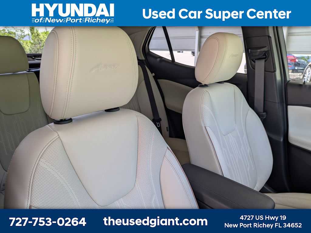 Used 2024 Buick Encore GX Avenir w/ Avenir Convenience Package AWD/4WD image 6