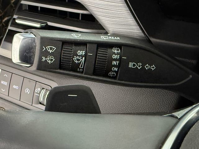 Used 2024 GMC Acadia AT4 AWD/4WD image 14