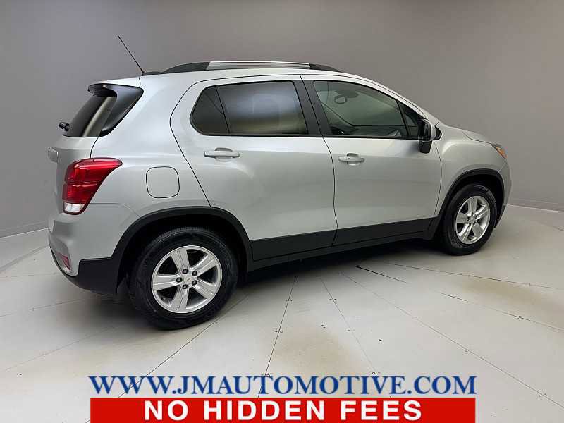 Used 2021 Chevrolet Trax LT w/ Driver Confidence Package image 5