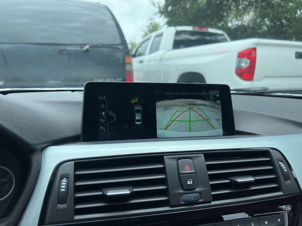 Used 2017 BMW 330i Sedan image 2