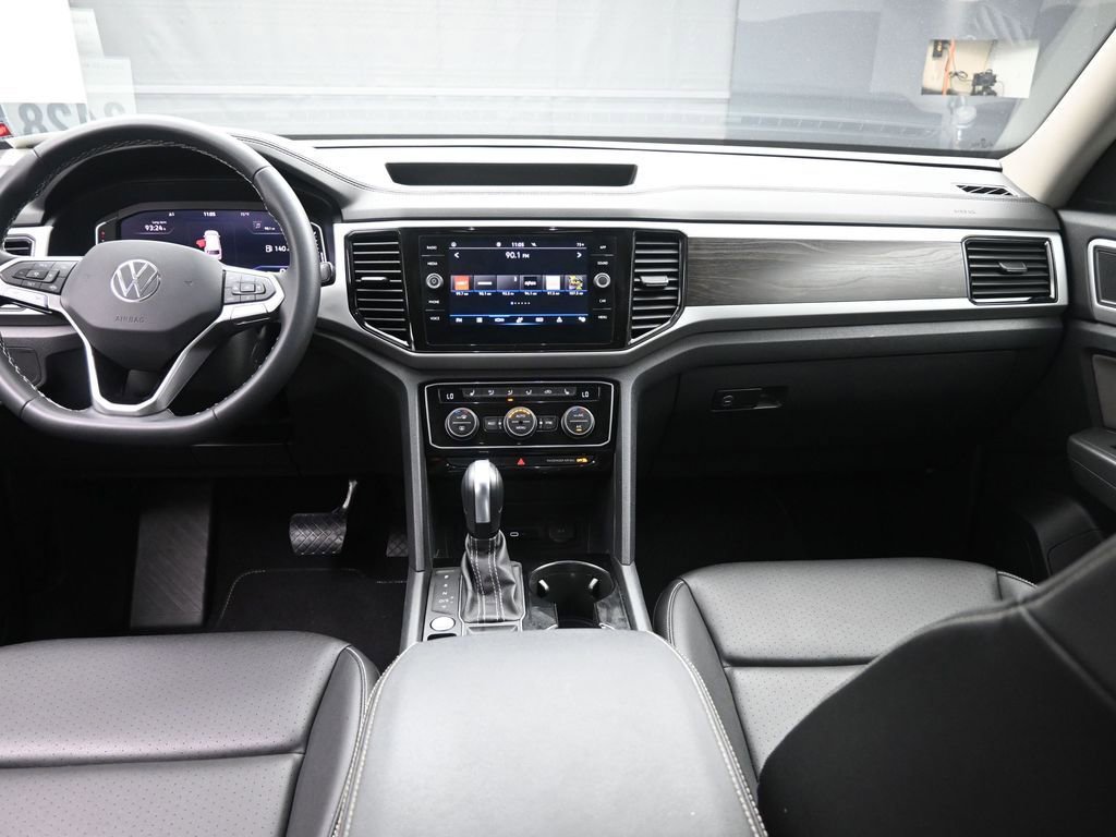 Used 2023 Volkswagen Atlas SE image 9