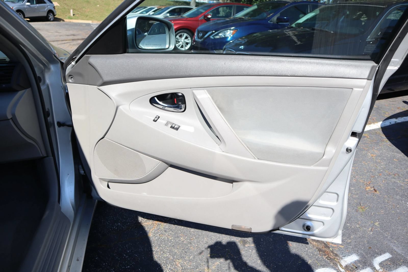 Used 2011 Toyota Camry LE w/ Fleet Convenience Pkg FWD image 14