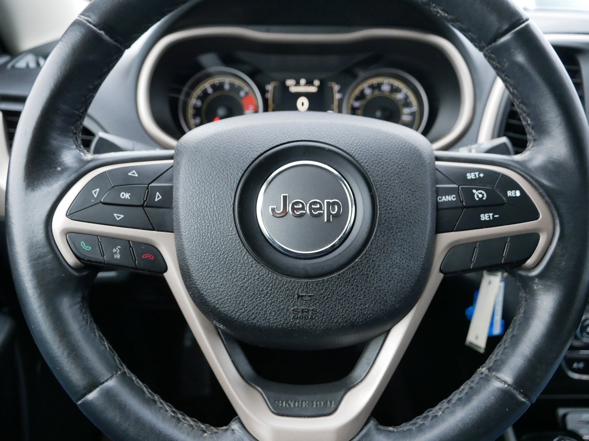 Used 2016 Jeep Cherokee Latitude image 25