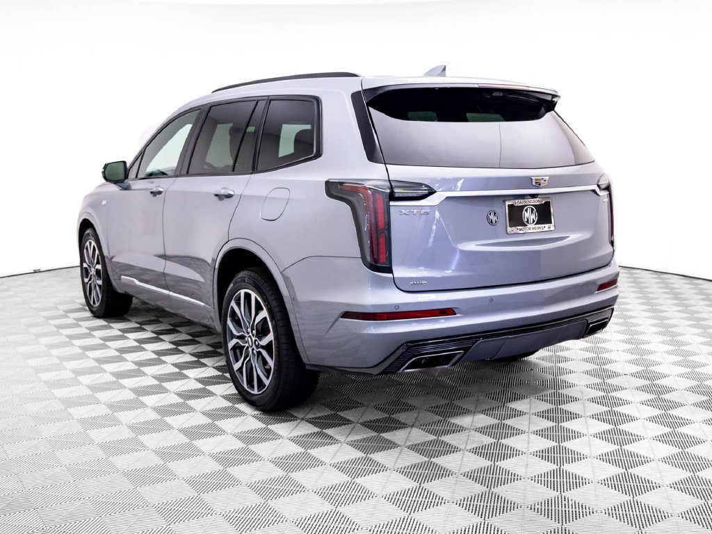 Used 2024 Cadillac XT6 Sport w/ Technology Package AWD/4WD image 4