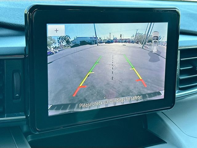 Used 2024 Ford Explorer XLT w/ Equipment Group 202A image 13