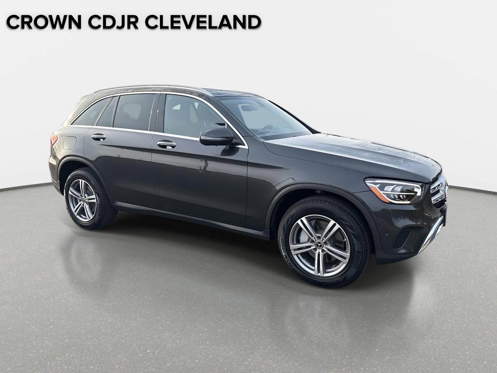 Used 2021 Mercedes-Benz GLC 300 4MATIC image 2