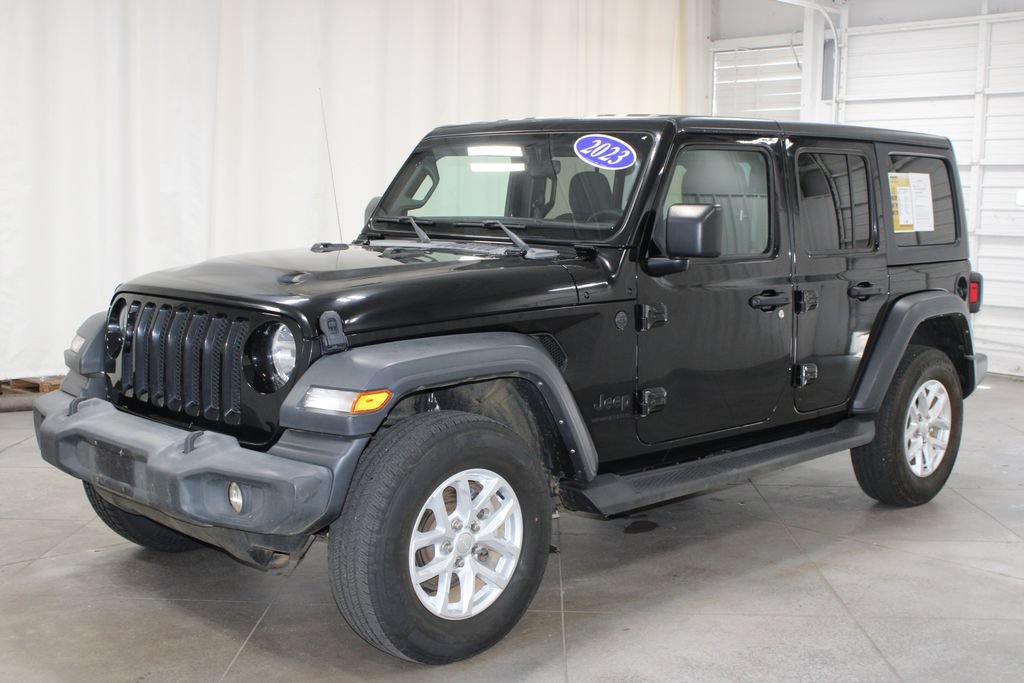 Used 2023 Jeep Wrangler Unlimited Sport AWD/4WD image 4