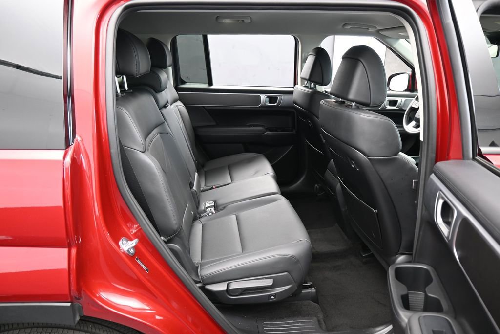 Used 2025 Hyundai Santa Fe SEL FWD image 38