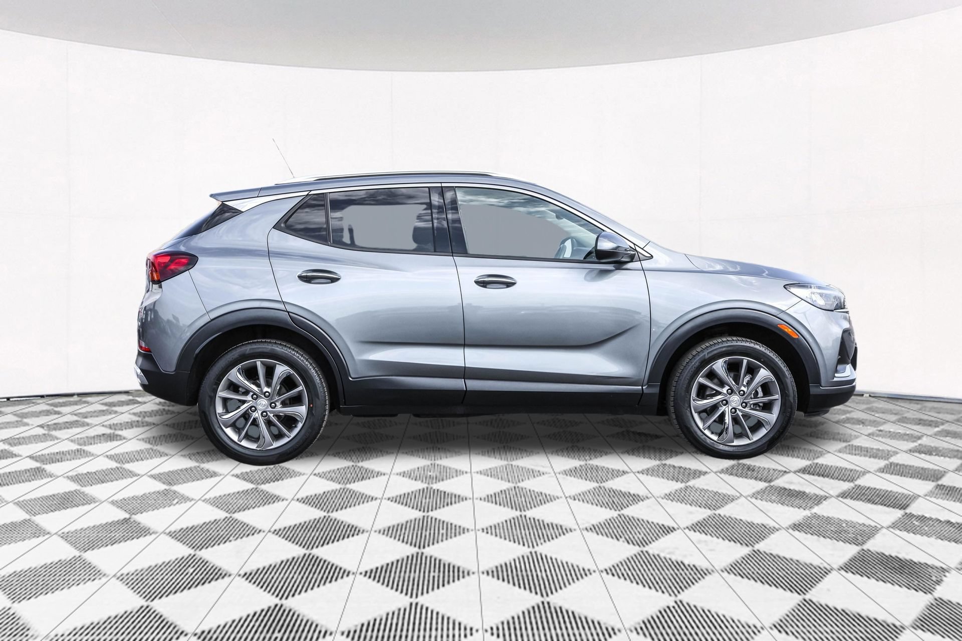 Used 2021 Buick Encore GX Essence w/ Experience Buick Package AWD/4WD image 16