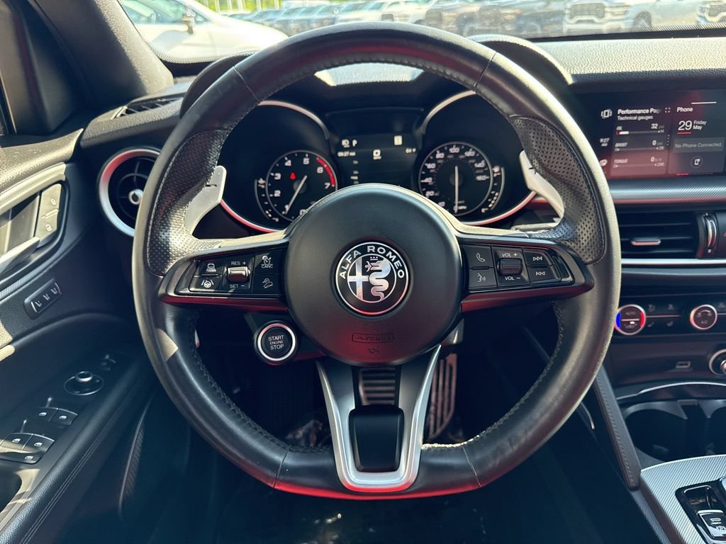 Used 2022 Alfa Romeo Stelvio Veloce AWD/4WD image 26