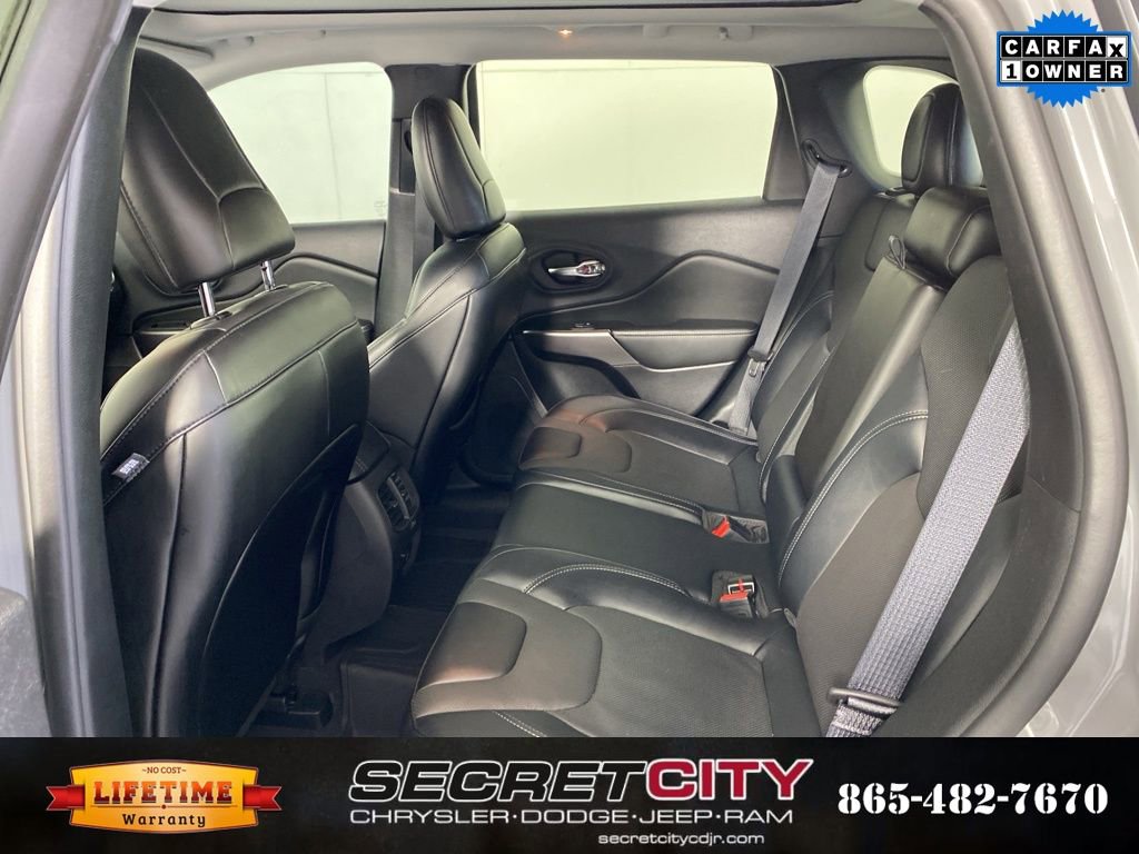 Used 2022 Jeep Cherokee Latitude Lux w/ Sun & Sound Group image 31