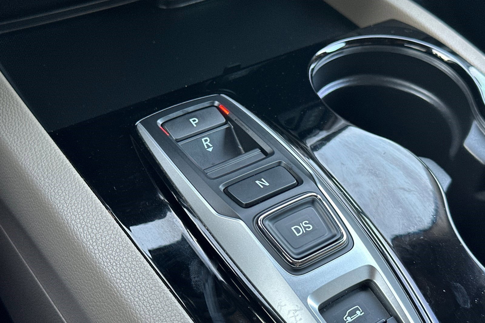 Used 2017 Honda Pilot Touring image 21