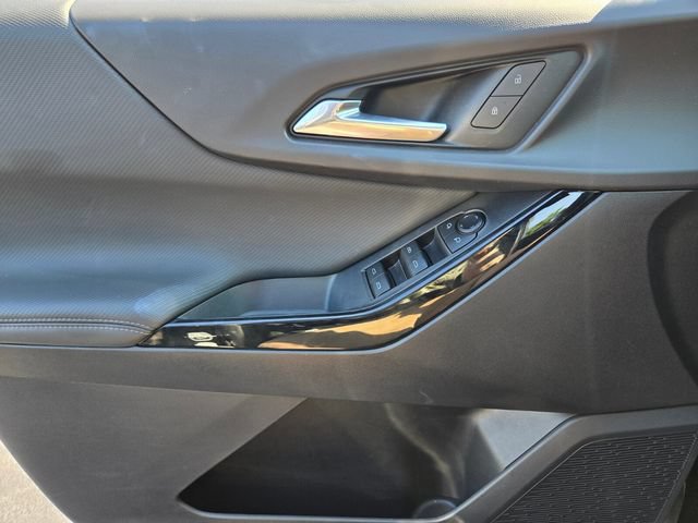 Used 2025 Chevrolet Equinox LT AWD/4WD image 39