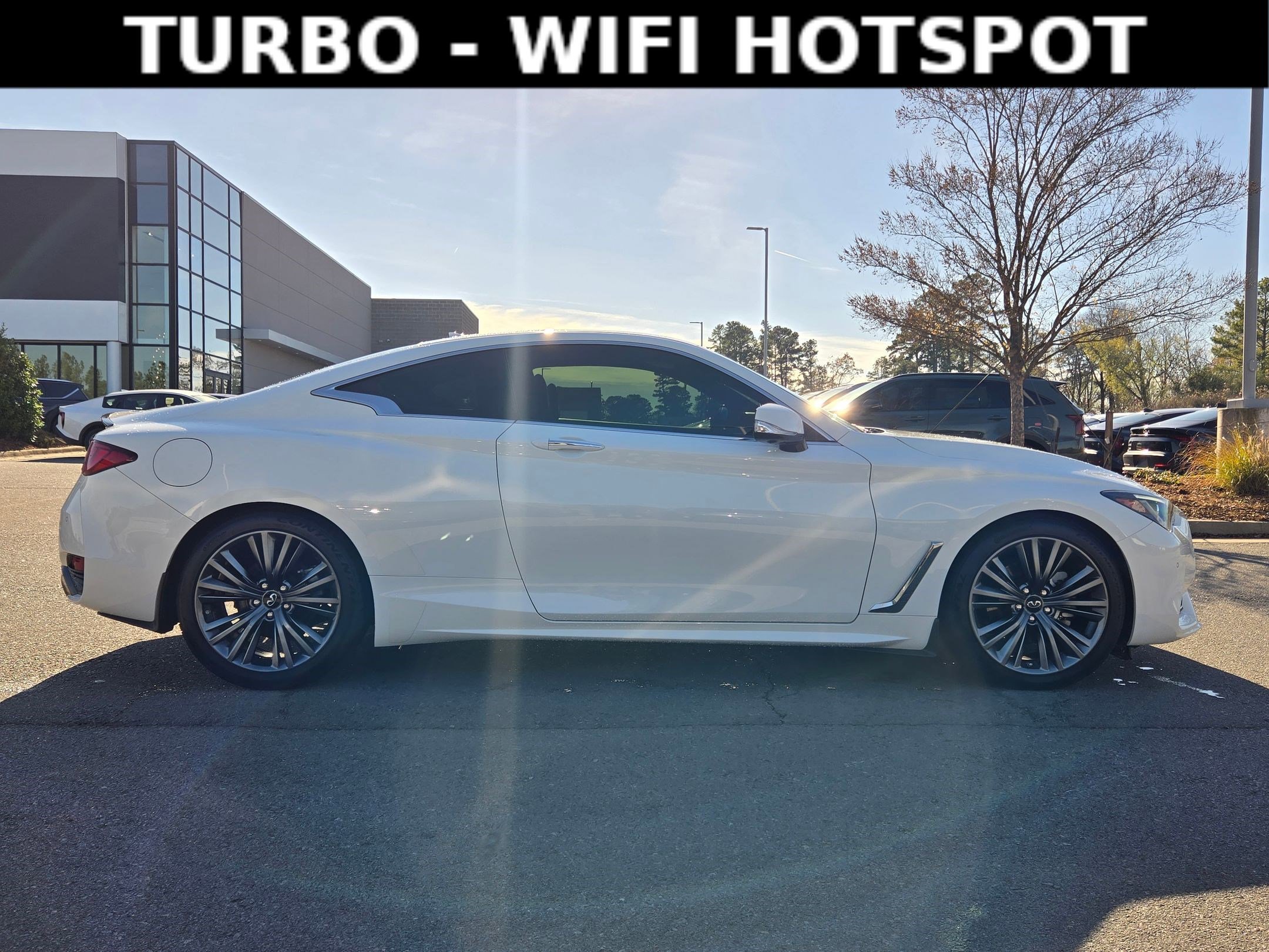 Used 2022 INFINITI Q60 3.0t Luxe w/ Style Package image 8