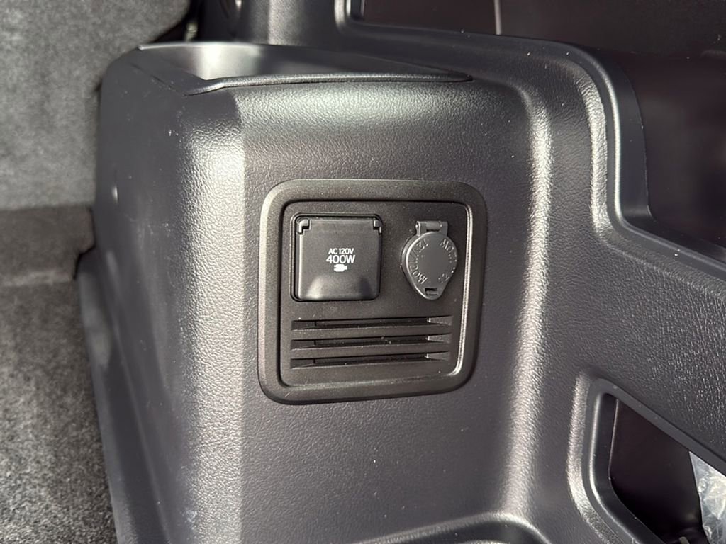 Used 2024 Toyota 4Runner TRD Off-Road AWD/4WD image 30