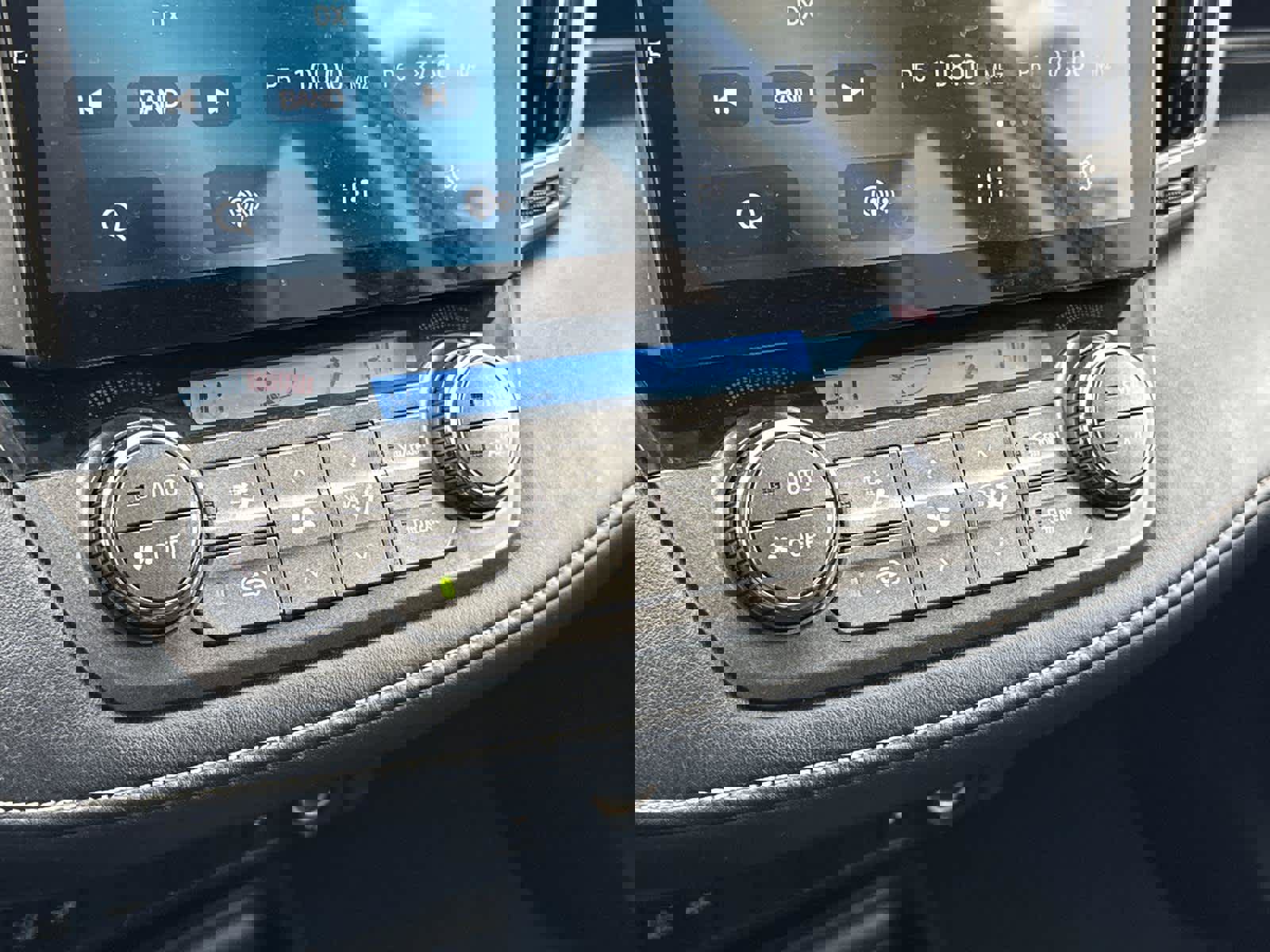 Used 2014 Toyota RAV4 XLE image 19