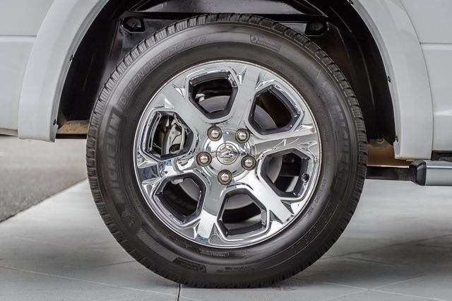 Used 2015 RAM 1500 Laramie w/ Convenience Group RWD image 13