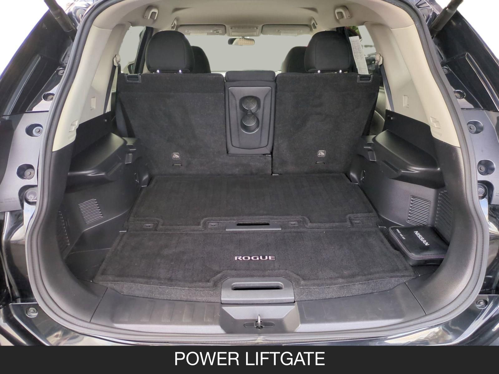 Used 2018 Nissan Rogue SV w/ Premium Package FWD image 24