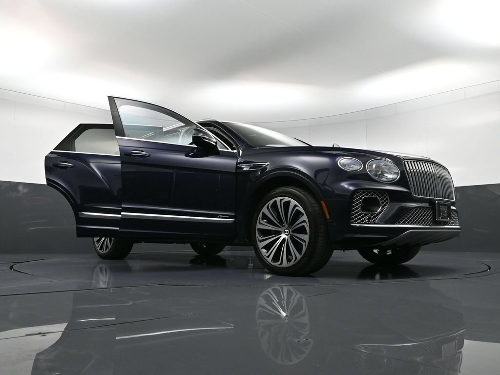 Certified 2023 Bentley Bentayga Extended Wheelbase AWD/4WD image 43