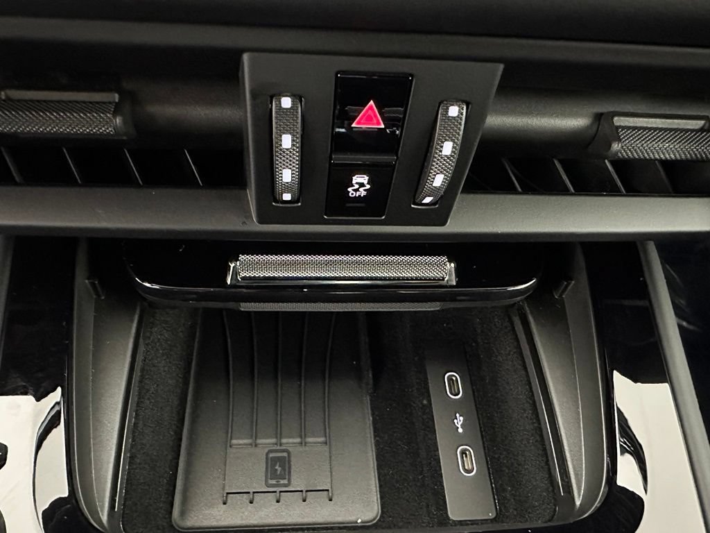Certified 2026 Porsche Cayenne GTS AWD/4WD image 35