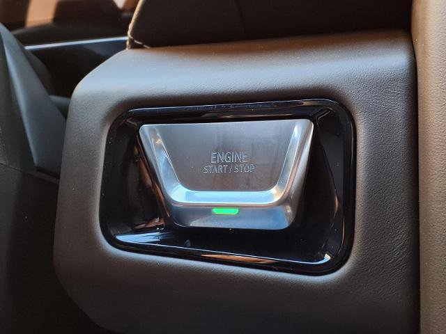 New 2026 GMC Yukon Denali Ultimate AWD/4WD image 10