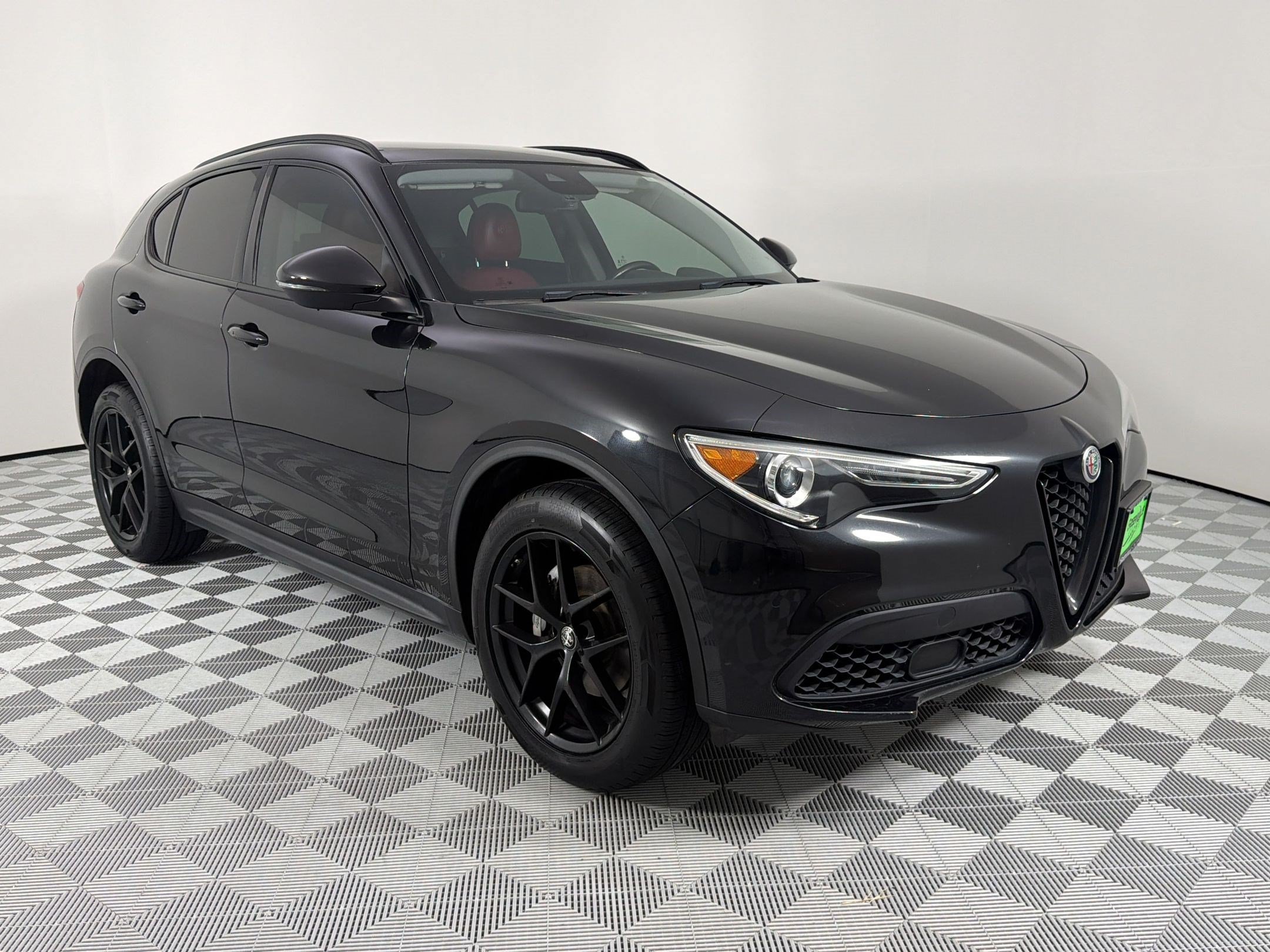 Used 2021 Alfa Romeo Stelvio Sprint w/ Nero Edizione RWD image 7