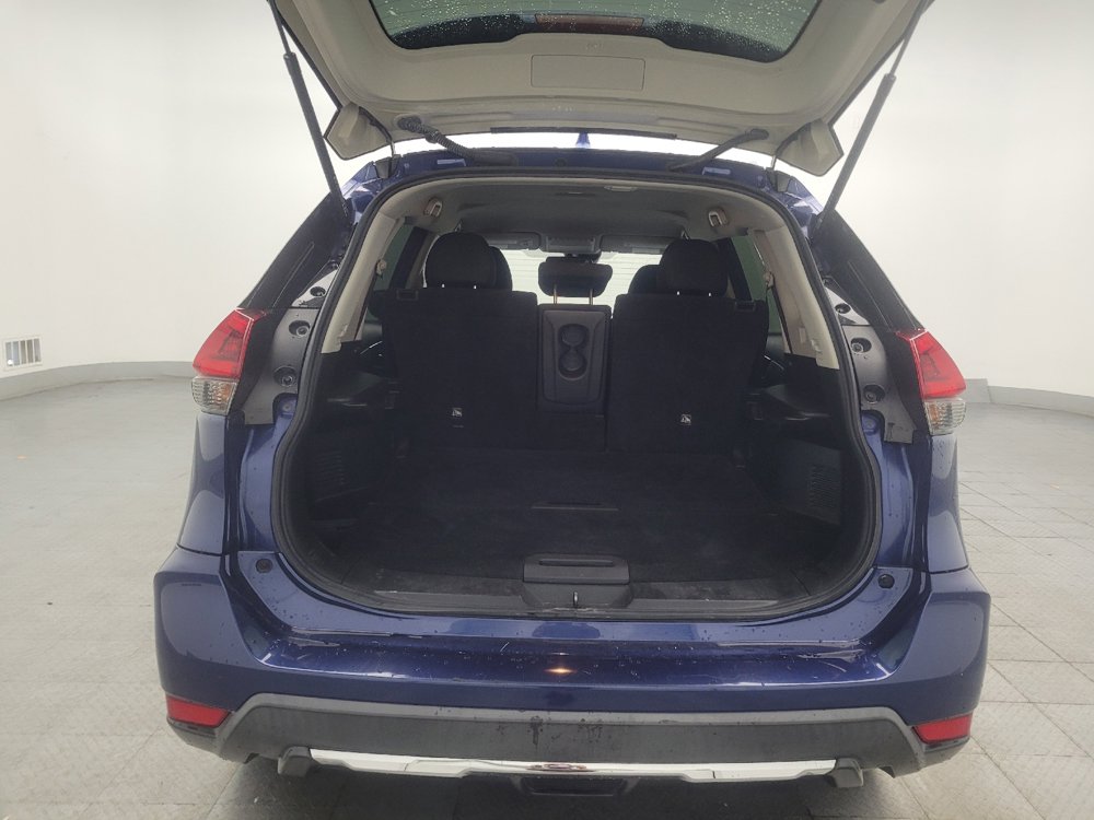 Used 2019 Nissan Rogue S w/ Special Edition Package FWD image 29