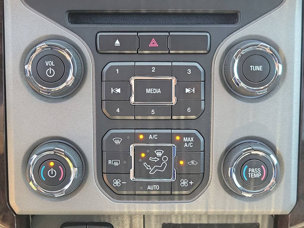 Used 2015 Ford F250 Platinum w/ Snow Plow Prep Package AWD/4WD image 30