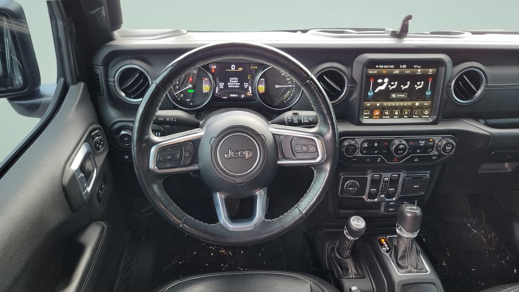 Used 2022 Jeep Wrangler Unlimited Sahara w/ Cold Weather Group AWD/4WD image 12