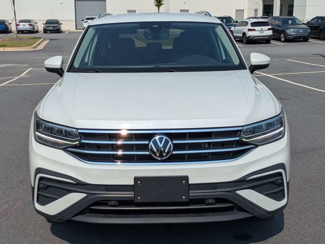 Used 2023 Volkswagen Tiguan SE AWD/4WD image 10