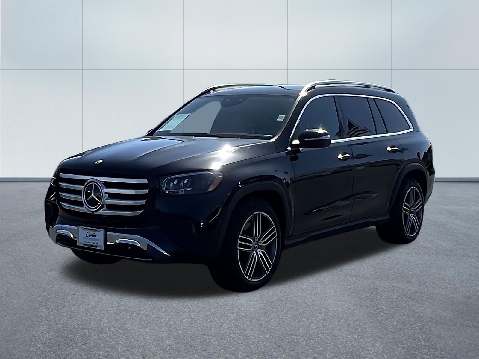 Used 2025 Mercedes-Benz GLS 450 4MATIC image 3