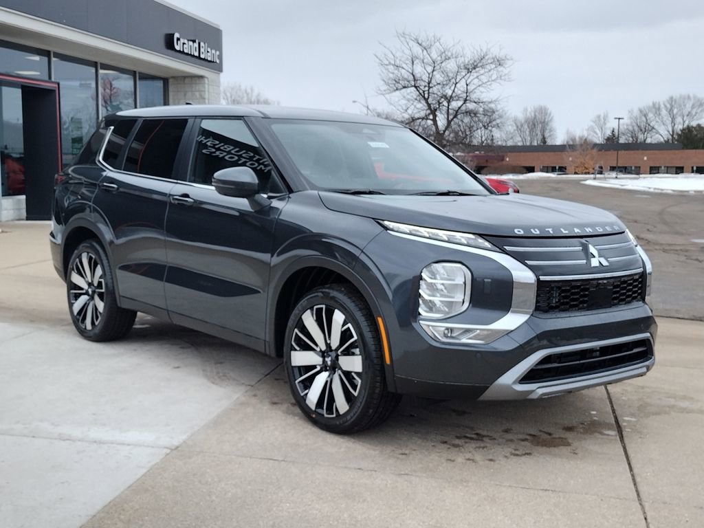 New 2026 Mitsubishi Outlander SE image 14