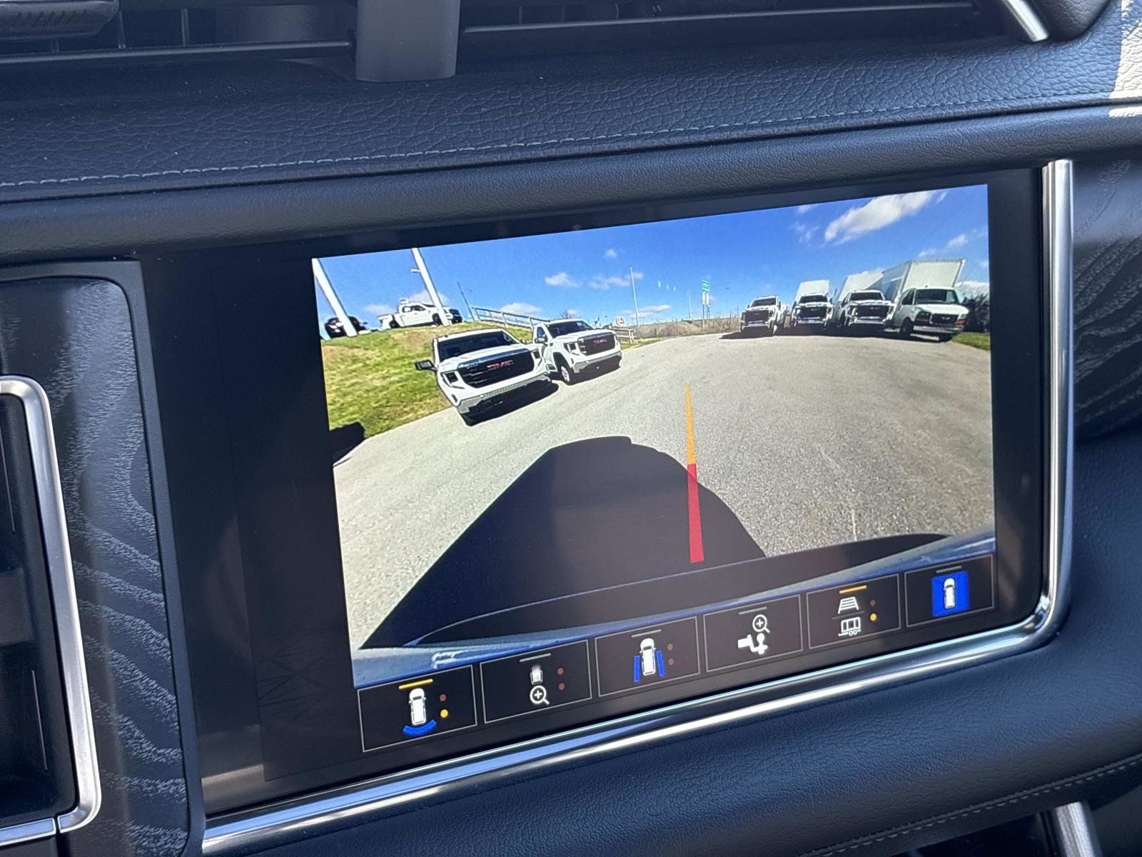 Certified 2022 GMC Yukon Denali image 22