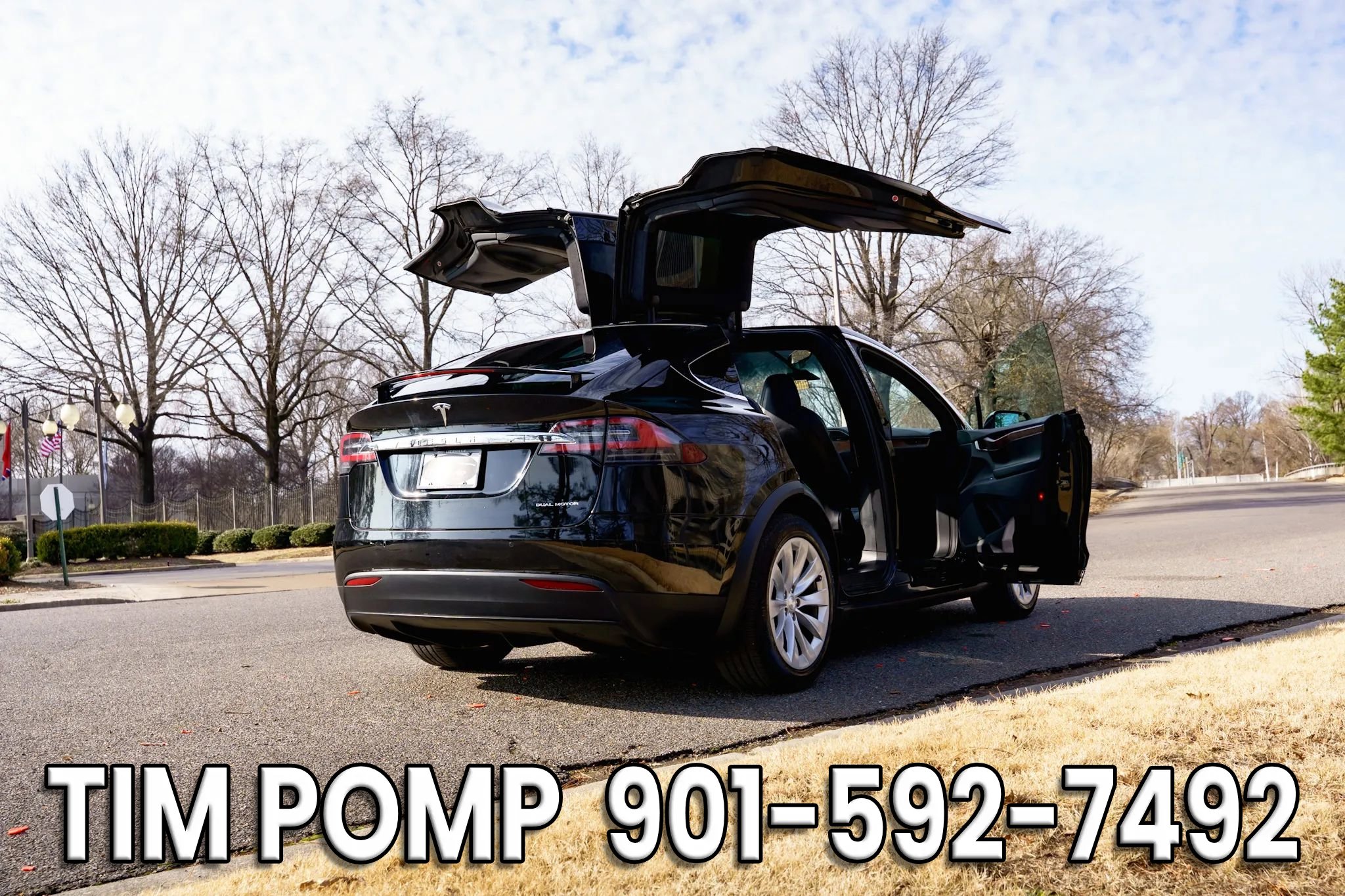 Used 2019 Tesla Model X image 12