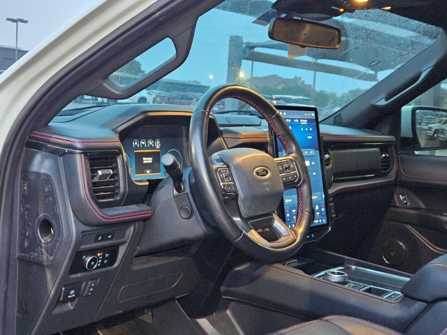 Used 2023 Ford Expedition Limited RWD image 23