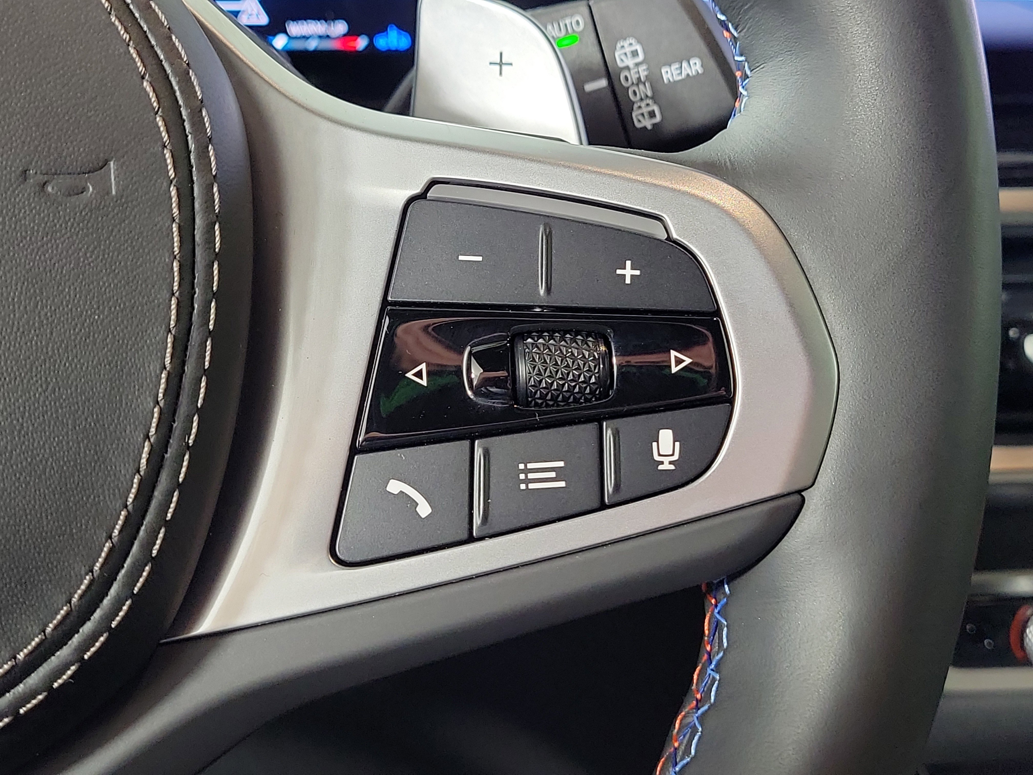 Certified 2025 BMW X5 M60i image 14