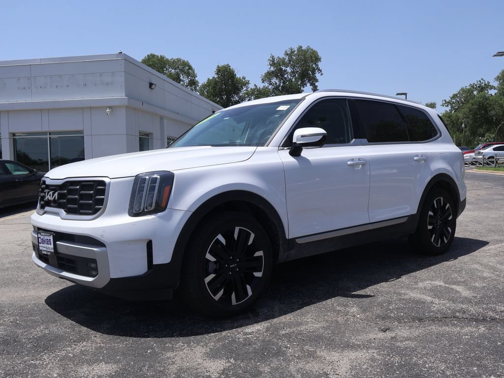 Used 2025 Kia Telluride SX Prestige AWD/4WD image 3