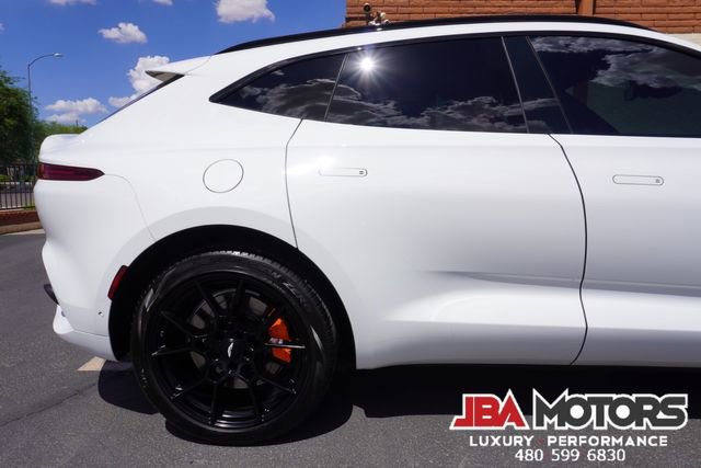 Used 2022 Aston Martin DBX image 53