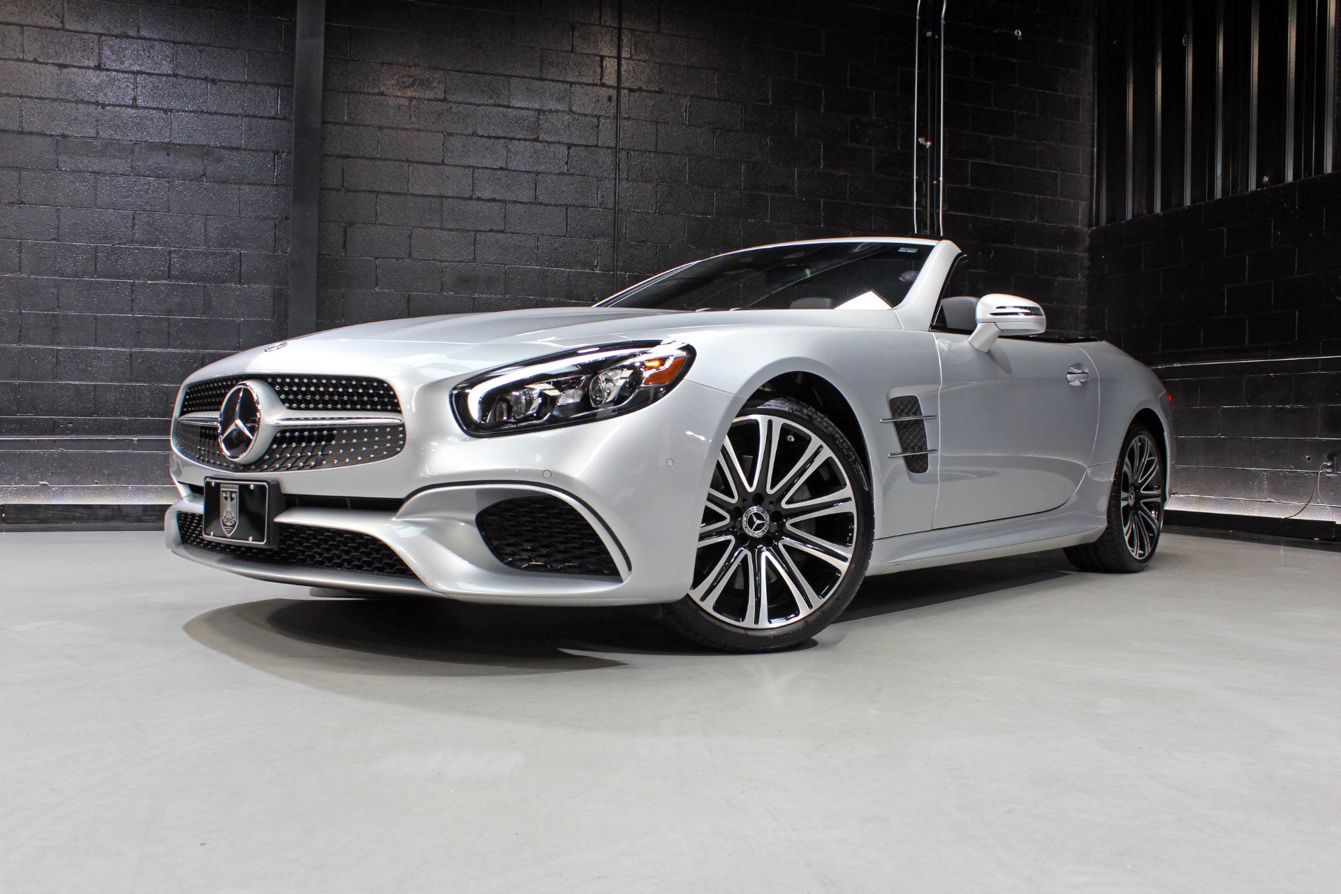 Used 2019 Mercedes-Benz SL 450 SL 450 Driver Assistance w/ Premium Package image 75