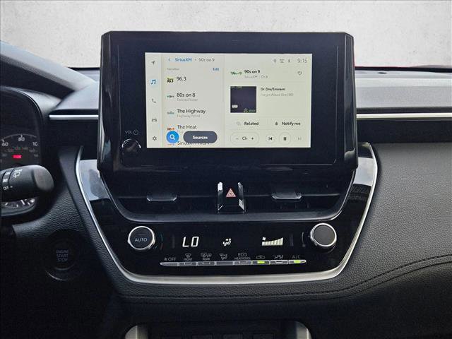 Used 2025 Toyota Corolla Cross LE image 12