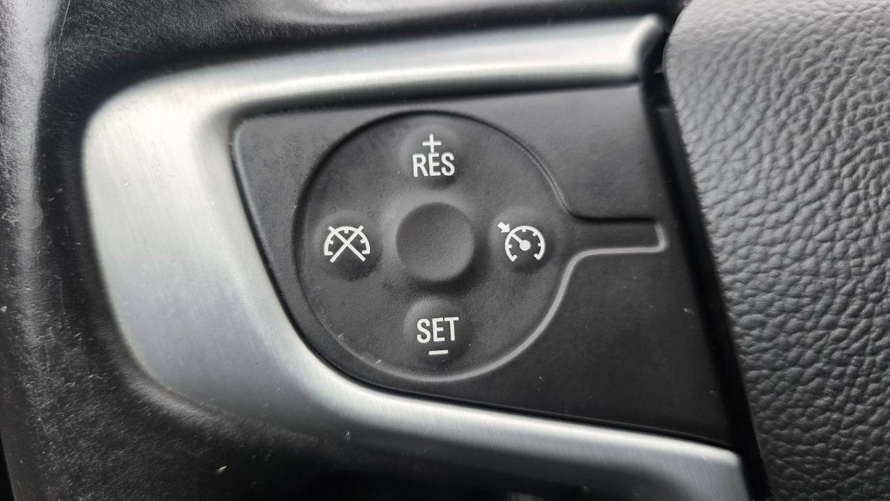 Used 2017 GMC Acadia SLE AWD/4WD image 18