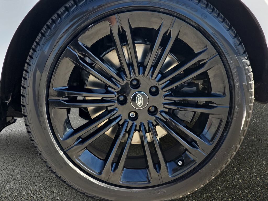 Certified 2024 Land Rover Range Rover Autobiography AWD/4WD image 35