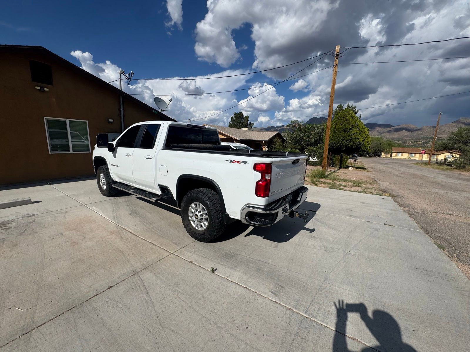 Used 2020 Chevrolet Silverado 2500 LT w/ Convenience Package image 4